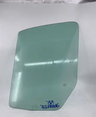 Mercedes-Benz Sprinter W906 Front door window glass four-door DOT27AS2M24100 E000184 43R001025