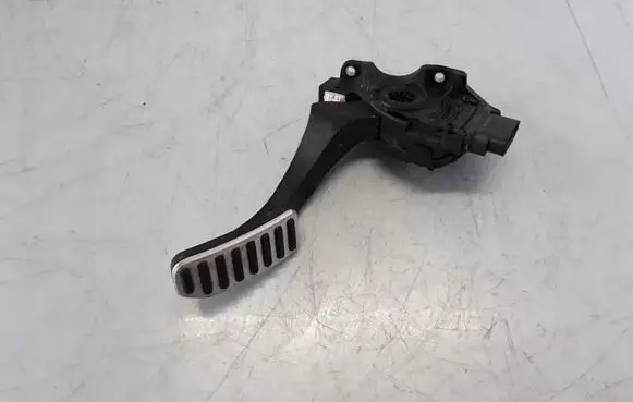 Volvo XC60 Accelerator throttle pedal 31329372