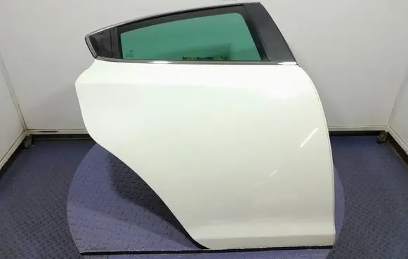 Alfa Romeo Giulietta Rear door