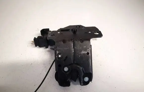 Mitsubishi Lancer X Tailgate/trunk/boot lock/catch/latch 8p4827505c