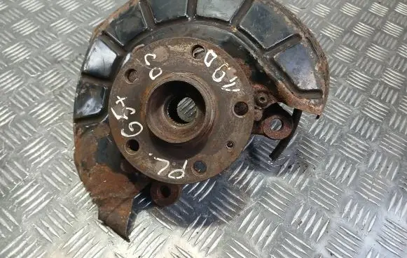 Volkswagen Golf Plus Front wheel hub spindle knuckle