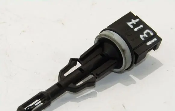 Volkswagen Polo V 6R Coolant temperature sensor 