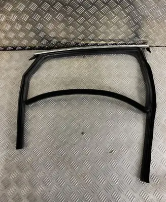 Audi A6 S6 C8 4K Rubber seal rear door 4K5839432B