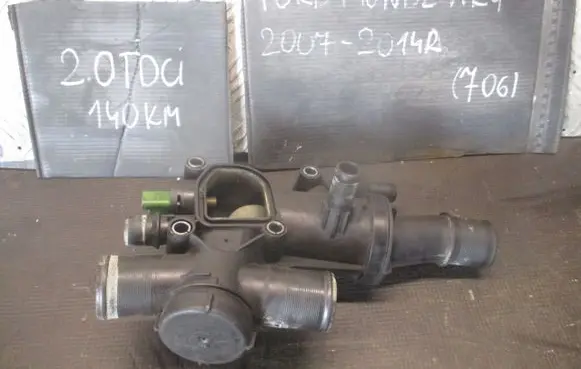 Ford Mondeo MK IV Thermostat/thermostat housing 9656182980