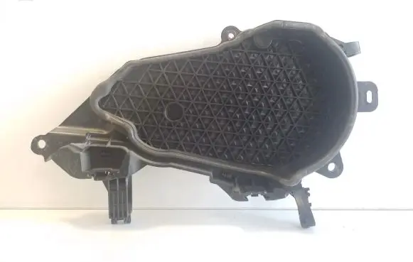 Opel Vivaro Timing belt guard (cover) 9802982180