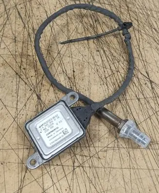 Mercedes-Benz E W213 Lambda probe sensor A0009050108