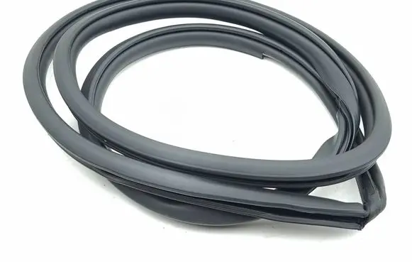 Toyota C-HR II Rubber seal rear door 