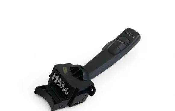 Volvo V50 Indicator stalk 17D770