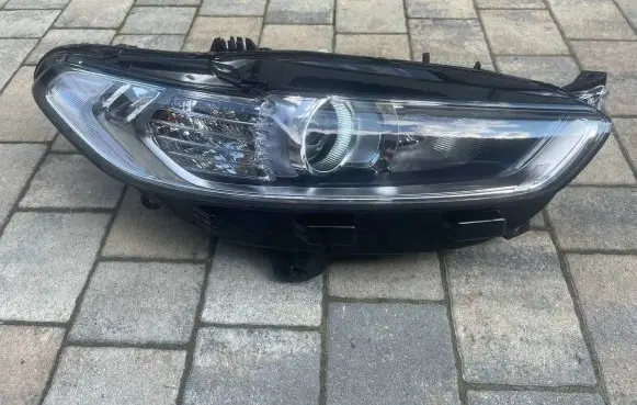 Ford Mondeo MK V Headlight/headlamp DS7313W029BE 89910936
