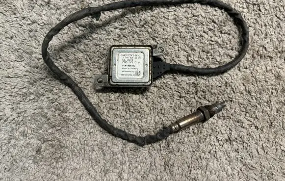 Mercedes-Benz CLA C117 X117 W117 Lambda probe sensor A0009052909