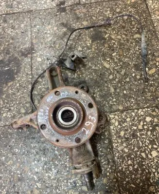 Peugeot 5008 Front wheel hub