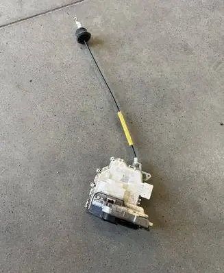 Audi Q5 SQ5 Rear door lock 8J1837016D 377141X