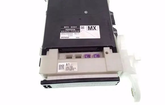 Toyota C-HR I Other control units/modules 89221F4020 63587132 82730F4010B