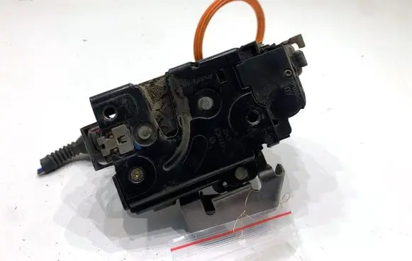 Audi A3 S3 8P Front door lock 4E1837016