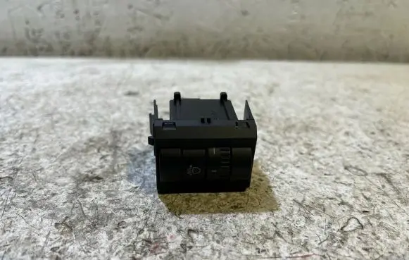 Skoda Fabia Mk3 (NJ) Headlight level height control switch 5JA941333A