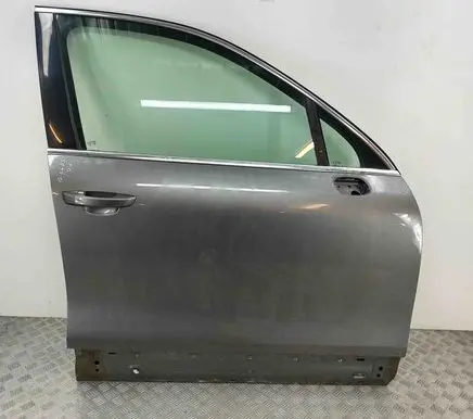 Volkswagen Touareg II Front door 7P0831312B