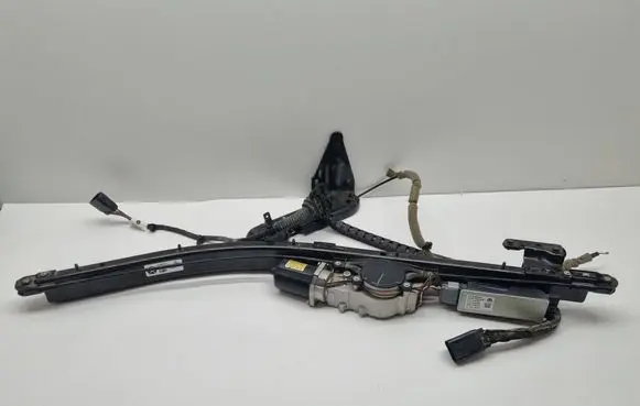 Chrysler Pacifica Sliding door motor assembly 68368918AF