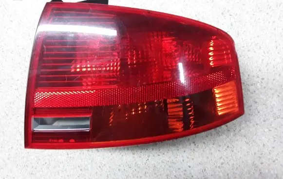 Audi A4 S4 B7 8E 8H Rear/tail lights R965070 8E5945096