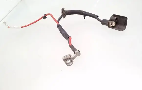 Volkswagen PASSAT B8 Positive cable (battery) 5Q0971228A