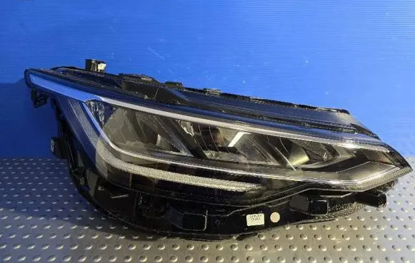 Volkswagen Golf VIII Headlight/headlamp 5H1941006A