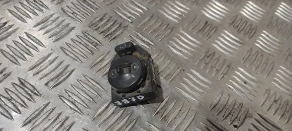 KIA Sorento Wing mirror switch