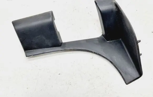 Volkswagen Touareg I Other trunk/boot trim element 7L6867438E