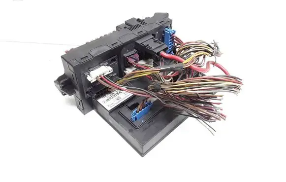 Mercedes-Benz E W211 SAM control unit 2115453901