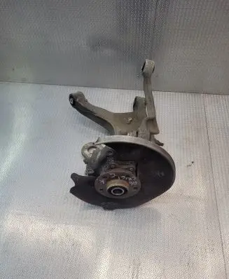 Rear wheel hub