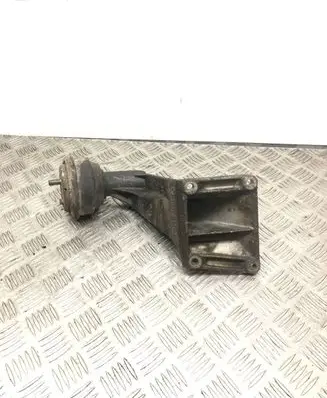 BMW 5 E39 Engine mount bracket 21111094697