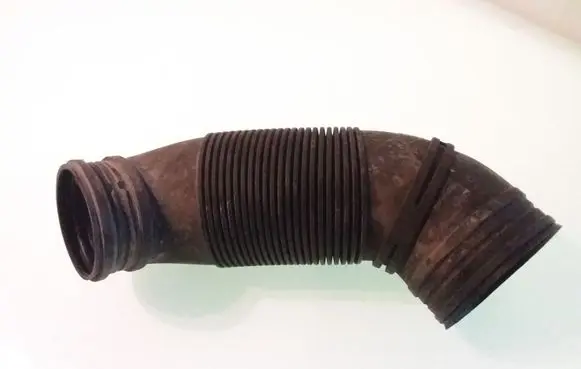 Ford Galaxy Air intake duct part 7M3129627