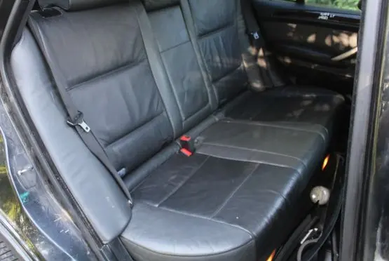 BMW X5 E53 Second row seats 