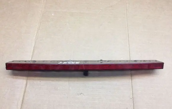 Audi A4 S4 B7 8E 8H Third/center stoplight 28427001 28427002