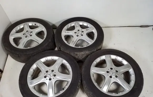 R19 alloy rim
