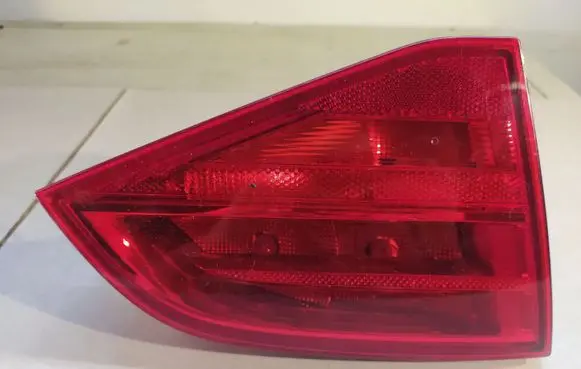 Audi A4 S4 B8 8K Tailgate rear/tail lights 8K9945093
