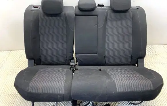 Peugeot 308 SW Second row seats 