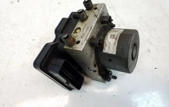 Chrysler Town & Country V ABS Pump 05154911AE