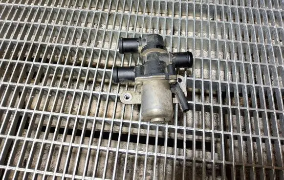 Volkswagen ID.3 Coolant heater control valve 5Q0906457C
