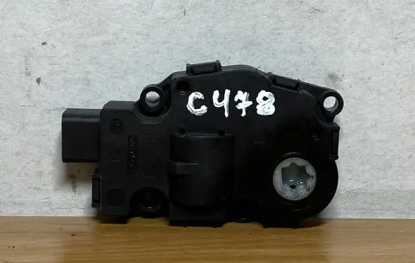 BMW X6 E71 A/C air flow flap actuator/motor C478 EFB436