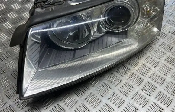 Audi A8 S8 D3 4E Headlight/headlamp 15814300