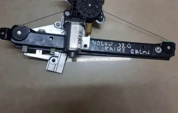 Volvo S80 Rear door window regulator motor