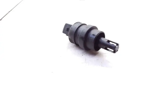 Volkswagen PASSAT B3 Oil temperature sensor 028906081