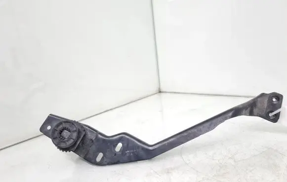 Headlight/headlamp mounting bracket