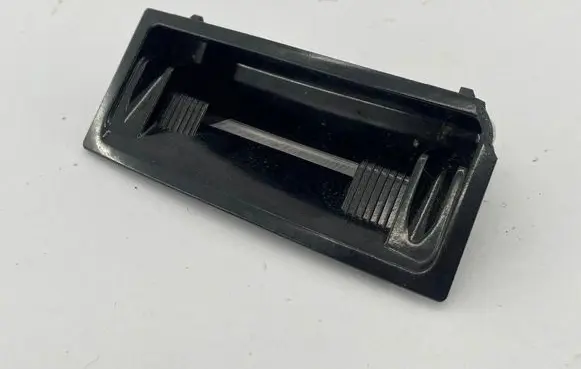 Audi Q7 4L Ashtray (front) 4L0857989