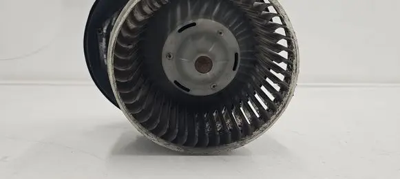 Volvo V70 Heater fan/blower 86577