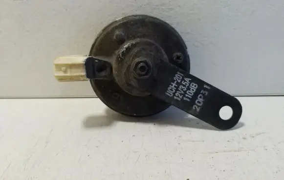 Honda CR-V Horn signal E13000514