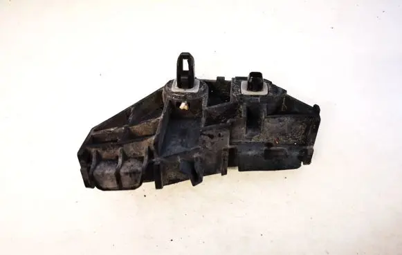 Toyota Corolla E140 E150 Rear bumper mounting bracket 5256302040 52563-02040