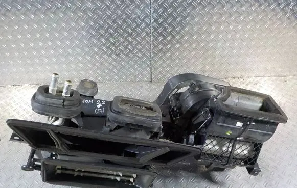 Interior heater climate box assembly