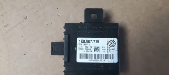 Volkswagen Golf V Other control units/modules 1K0907719