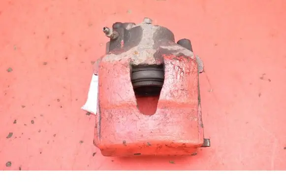 Front brake caliper