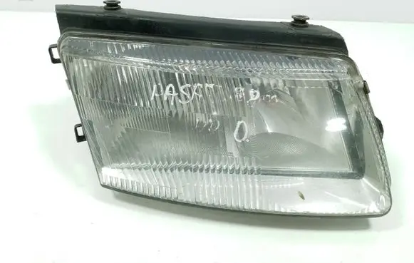 Volkswagen PASSAT B5 Headlight/headlamp